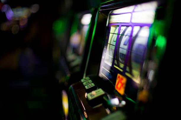 eyang hk account dashboard showing Casino Hold'em table selection